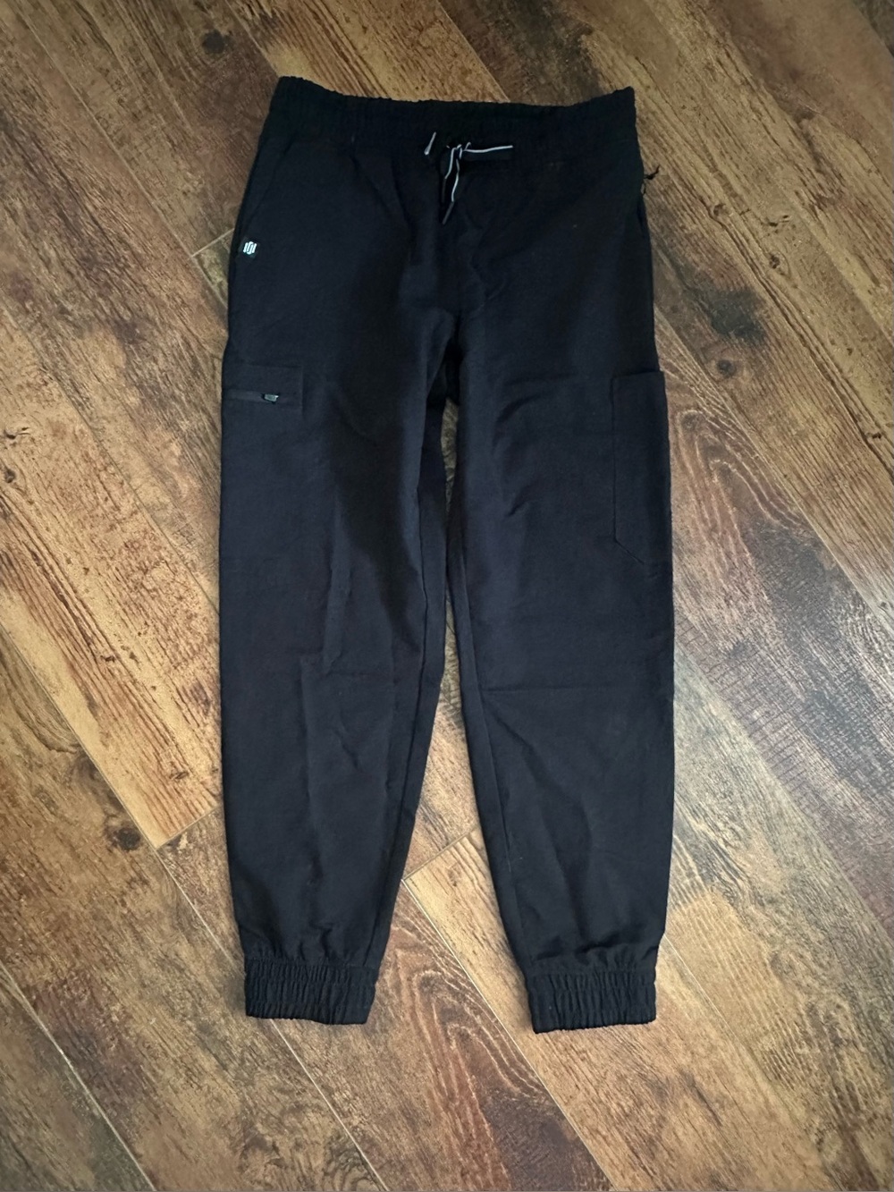 Jaanuu women’s black jogger scrub pants small petite NWT